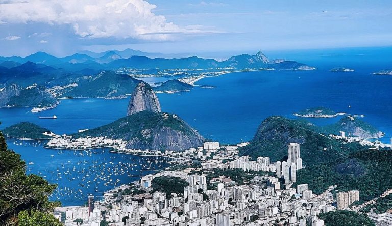 Instagram post from lusoriginalviagens. This post is in position 2.