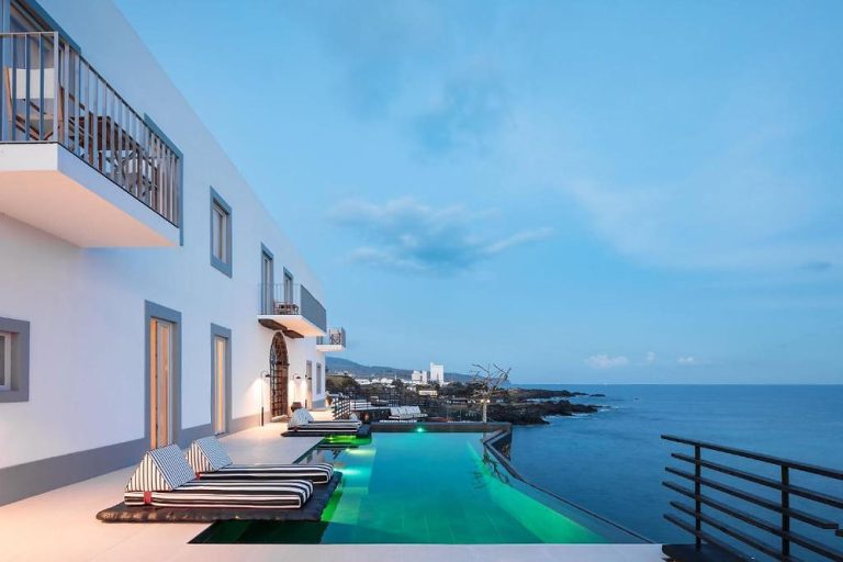 Instagram post from lusoriginalviagens. This post is in position 1.