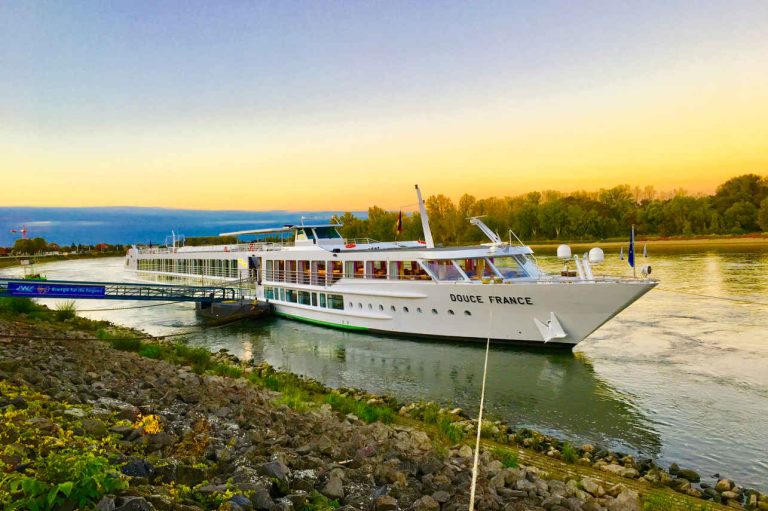 Instagram post from lusoriginalviagens. This post is in position 3.