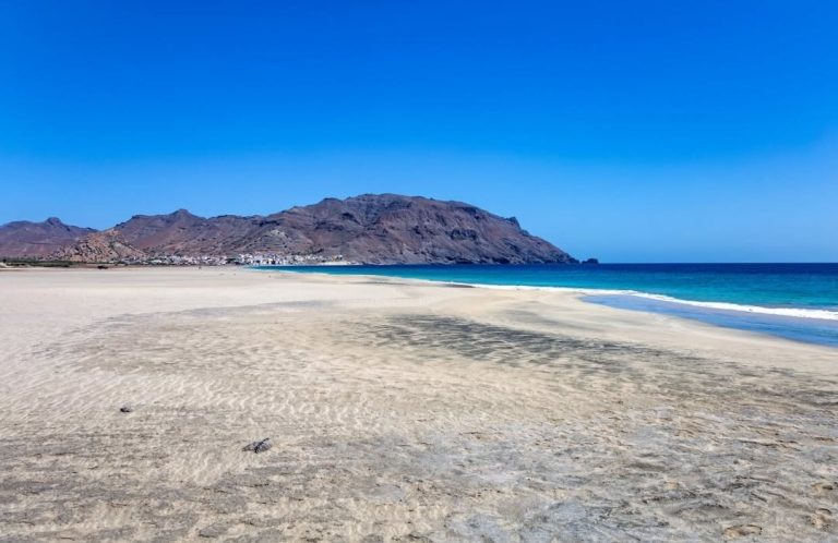 Instagram post from lusoriginalviagens. This post is in position 3.