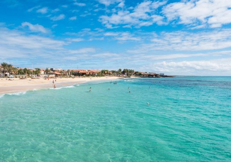 Instagram post from lusoriginalviagens. This post is in position 2.