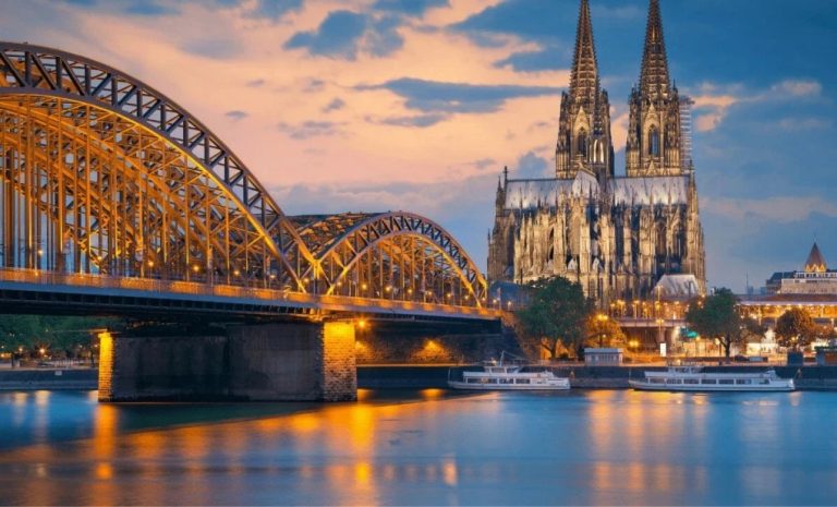 Instagram post from lusoriginalviagens. This post is in position 5.